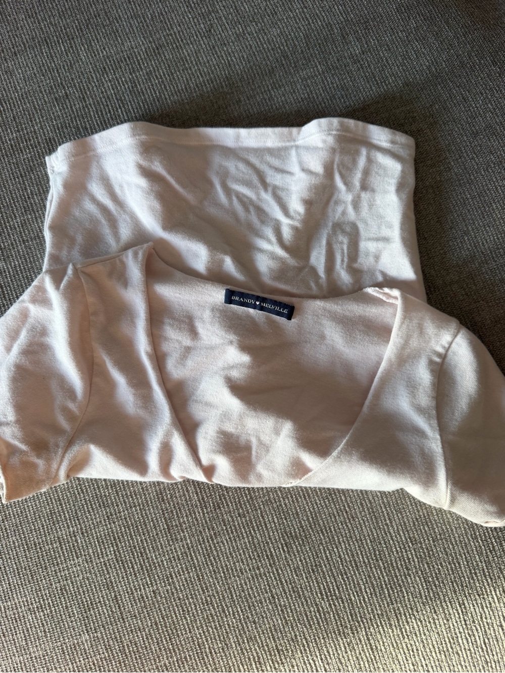 Brandy Melville Cream Ruched V-Neck Short Sleeve Top - Picture 2 of 2